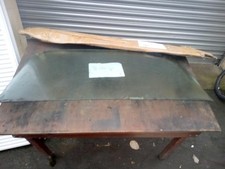 RELIANT SCIMITAR SE5A   WINDSCREEN