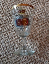  Queen Elizabeth II Glass