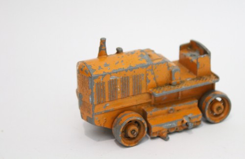 Moko heavy tractor large - heavy, scale