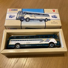 CORGI CLASSICS 98641 VINTAGE BUSES USA: Battle Of Britain YELLOW COACH 743