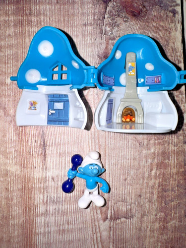Hefty smurf with blue smurf