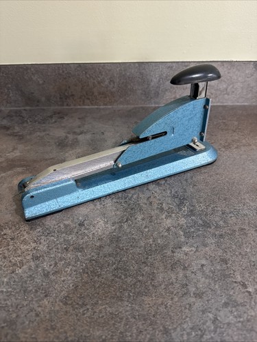 Vintage vanguard stapler - no.6,