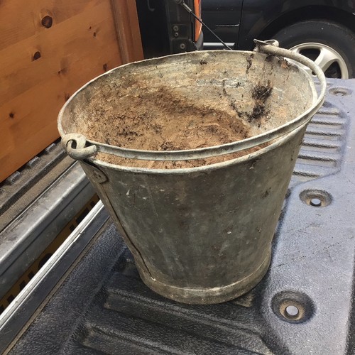 Small galvanised steel bucket - small,
