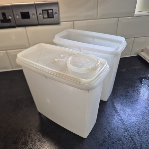 Tupperware tall cereal dry - 8",