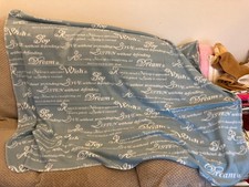 LOVELY SOFT THROW BLANKET