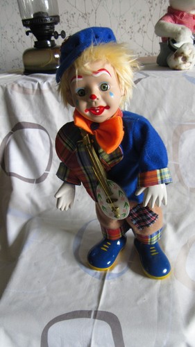 Vintage wind - up, automaton)