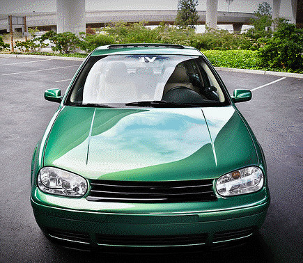 Badgeless slatted car grill