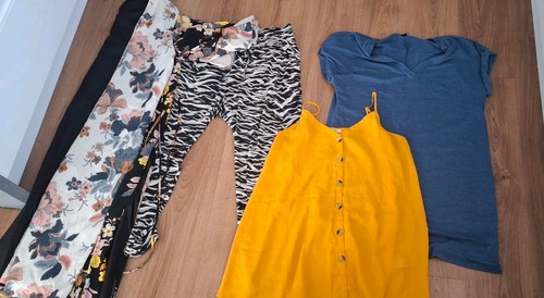 Ladies clothes bundle size - ladies,
