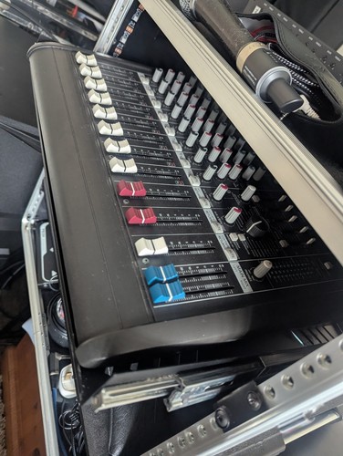 Mackie dfx mixing desk - dfx,