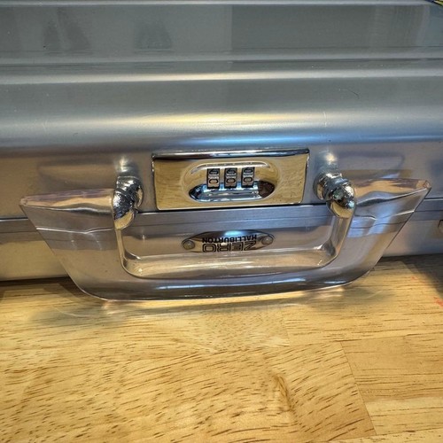 Zero halliburton aluminum - zero,