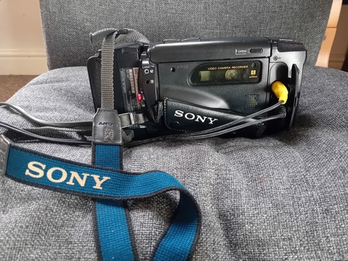 Sony ccd tr370e handycam - , x