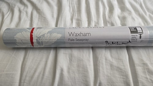 Laura ashely waxham - laura, pale