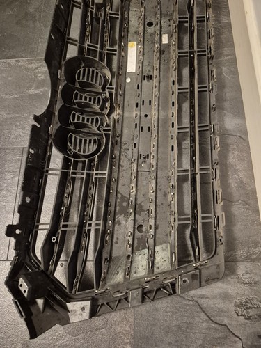 Audi line front grill - a4, s-line
