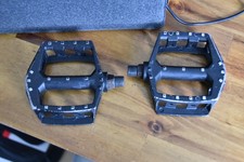 Basic MTB Platform Pedals Black, similar to DMR V8 and Wellgo