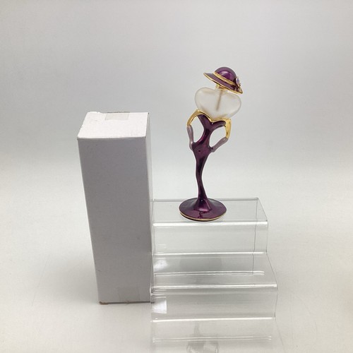 New rare art - new, lady