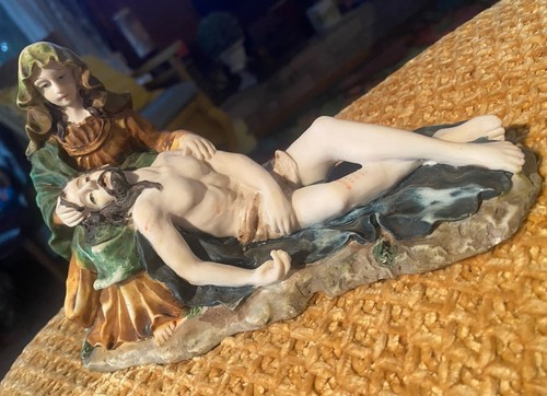 Vtg christian pieta - hand, paint