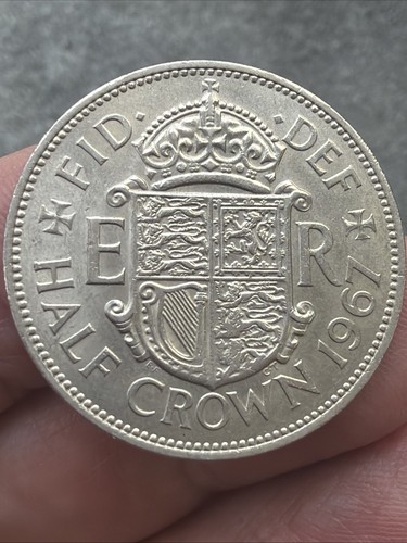Elizabeth half crown 1967 - half,