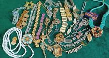 Vintage Costume Jewellery Broken For Repair Job Lot Bundle Good Condition Craft