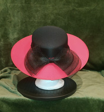 Elegant Black & Hot Pink Wide Brim Hat with Bow – Occasion / Wedding / Races