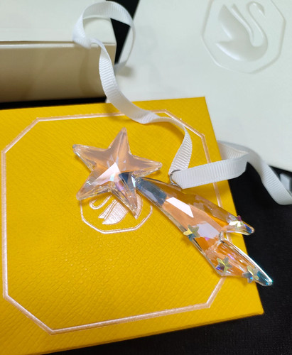 Swarovski holiday magic - swarovski,