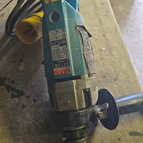 Makita 8419b 650w - 650w, 19mm