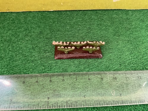 Vintage britains lead - lead, floral