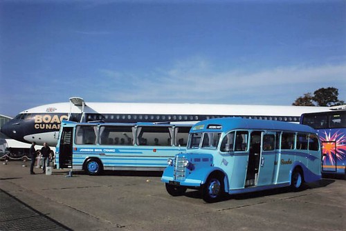Old bus vintage photo approx - photo,