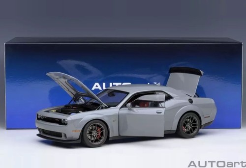 Autoart dodge challenger - 1/18,