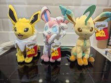 Pokemon Sylveon Jolteon &