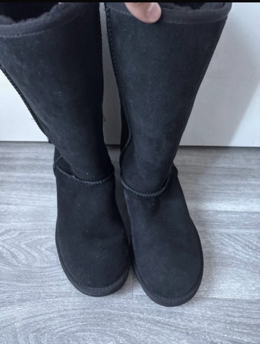 Tall black ugg boots size - black,