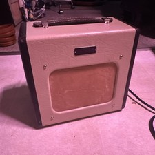 Fender Champion 600 Guitar