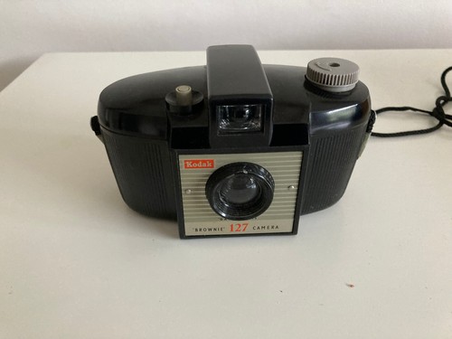 1963 kodak brownie 127 - brownie, camera