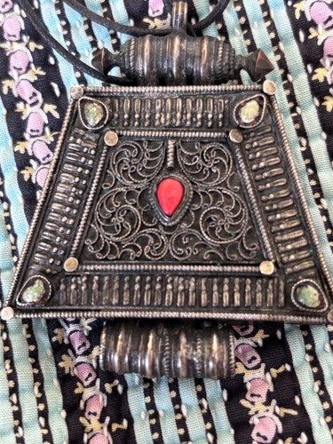 Vintage antique jewelry - antique,