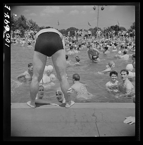 Photo swimming pool crowd - photo:swimming,