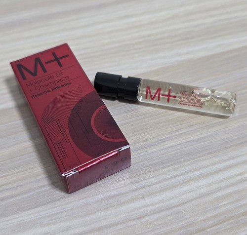 Escentric molecules m - escentric, m+