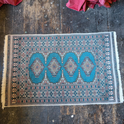 Vintage hand - 4'3",