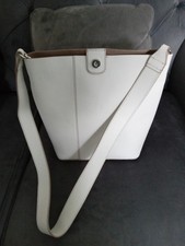 Clarks Leather White Bucket Shoulder Bag & Purse Used Once