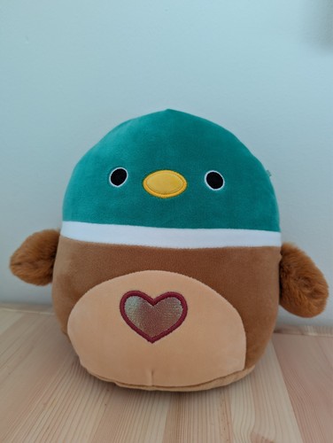 Squishmallows duck avery heart - duck,