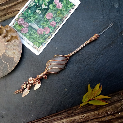 Copper and crystal wand with - copper,