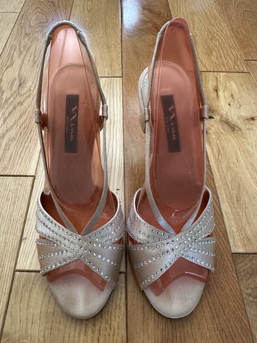 Used nina shoes heels - nina, size