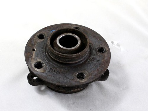 8k0407613b front hub with - 8k0407613b,