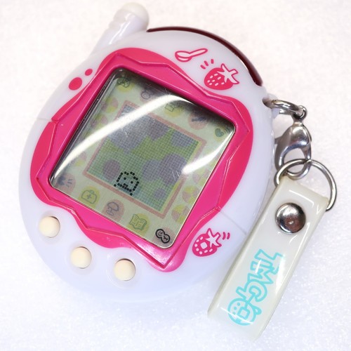 Tamagotchi plus strawberry - plus,
