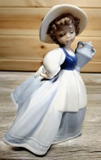 NAO by Lladro " Senorita
