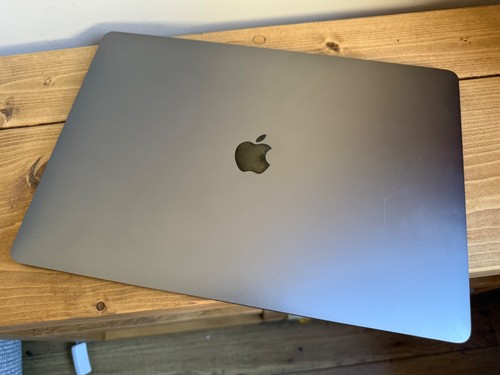 Apple macbook pro - macbook, 15"