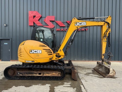 Jcb 8085 zts year 2011 - jcb,