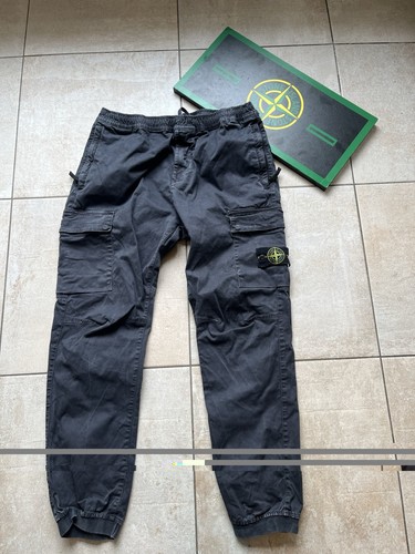 Washed black stone - washed, island