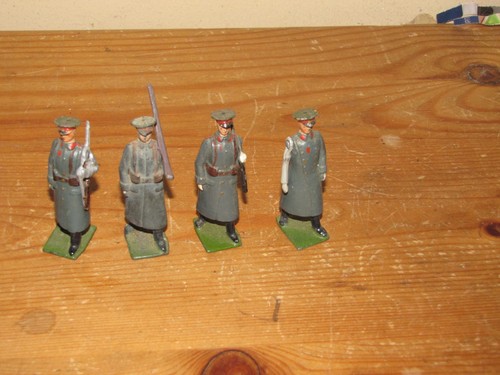 Vintage britains household - britains, fot