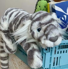 Jellycat Sacha Snow Tiger