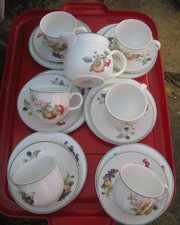 19x ashberry plates cups - 19x,