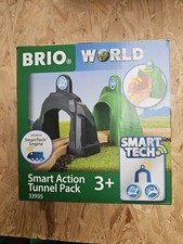 Brio World Smart Action Tunnel